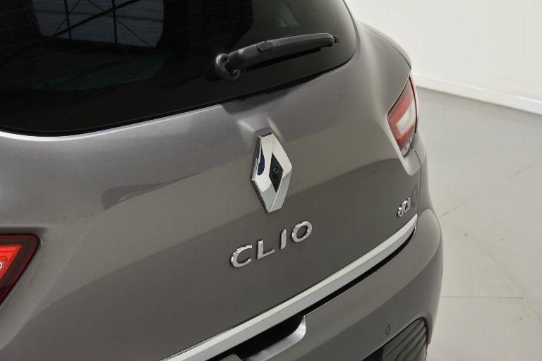 RENAULT Clio 47