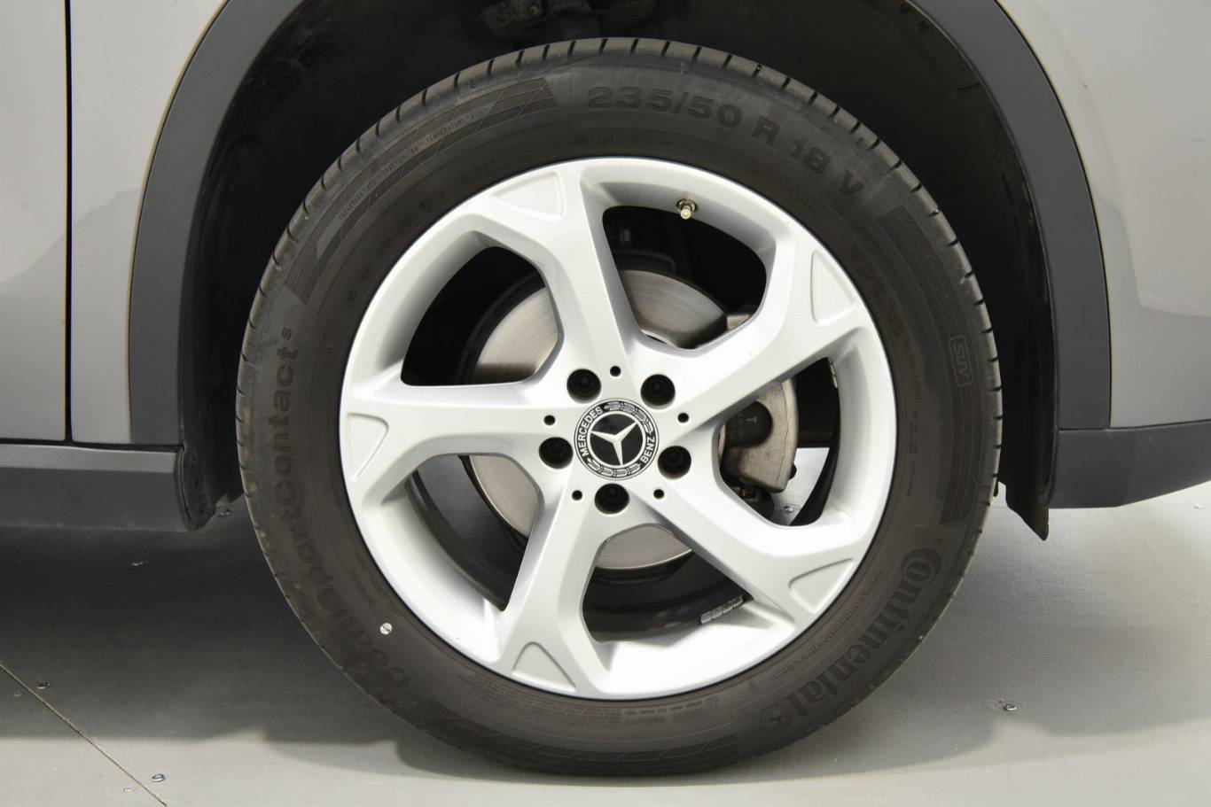 MERCEDES-BENZ GLA 200 33