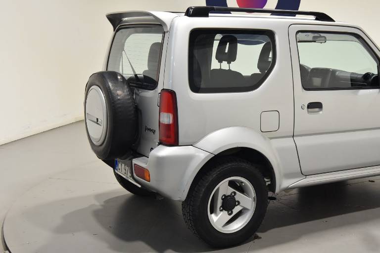 SUZUKI Jimny 28