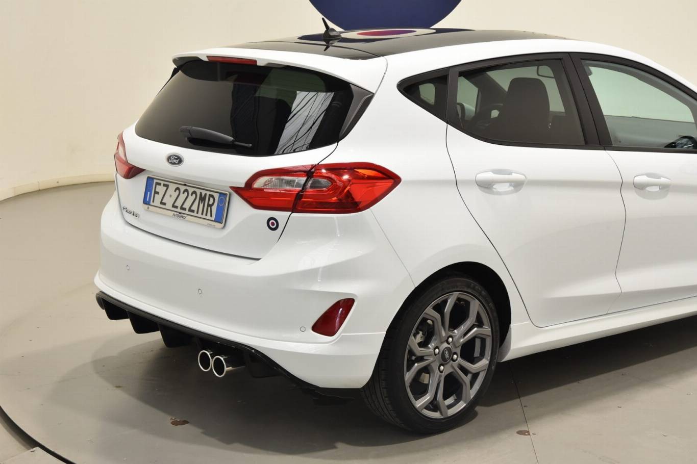 FORD Fiesta 16
