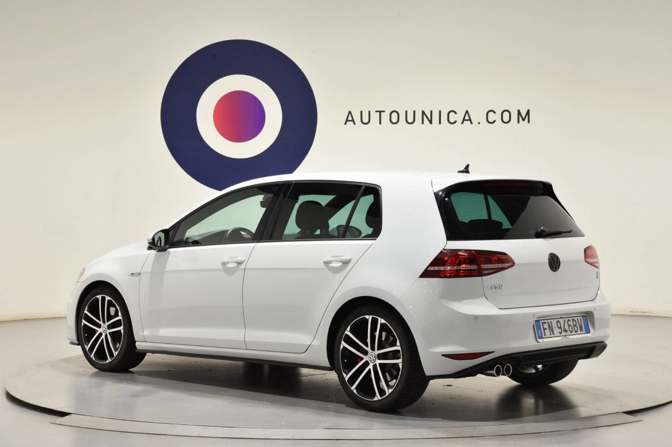 VOLKSWAGEN Golf GTD 2