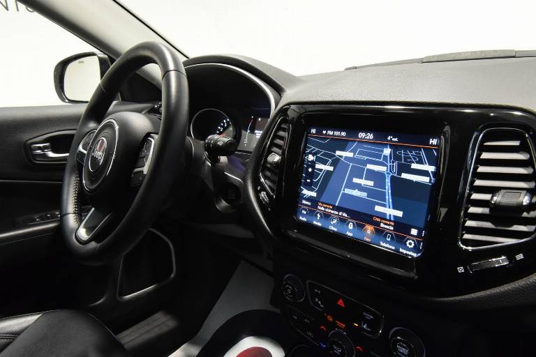 JEEP Compass 28
