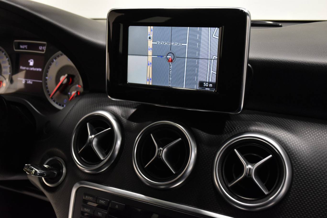 MERCEDES-BENZ A 180 42