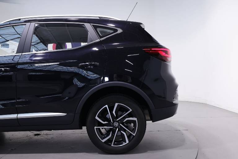 MG ZS 43