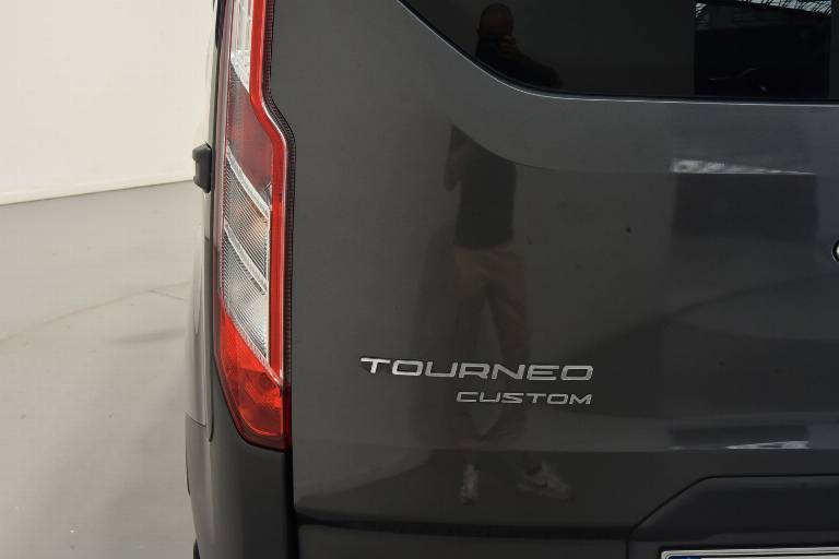 FORD Tourneo Custom 19