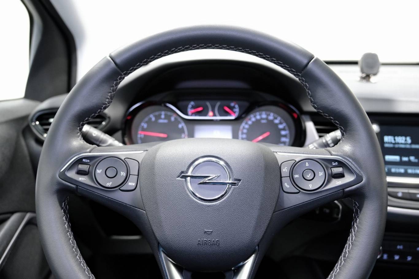 OPEL Crossland 7