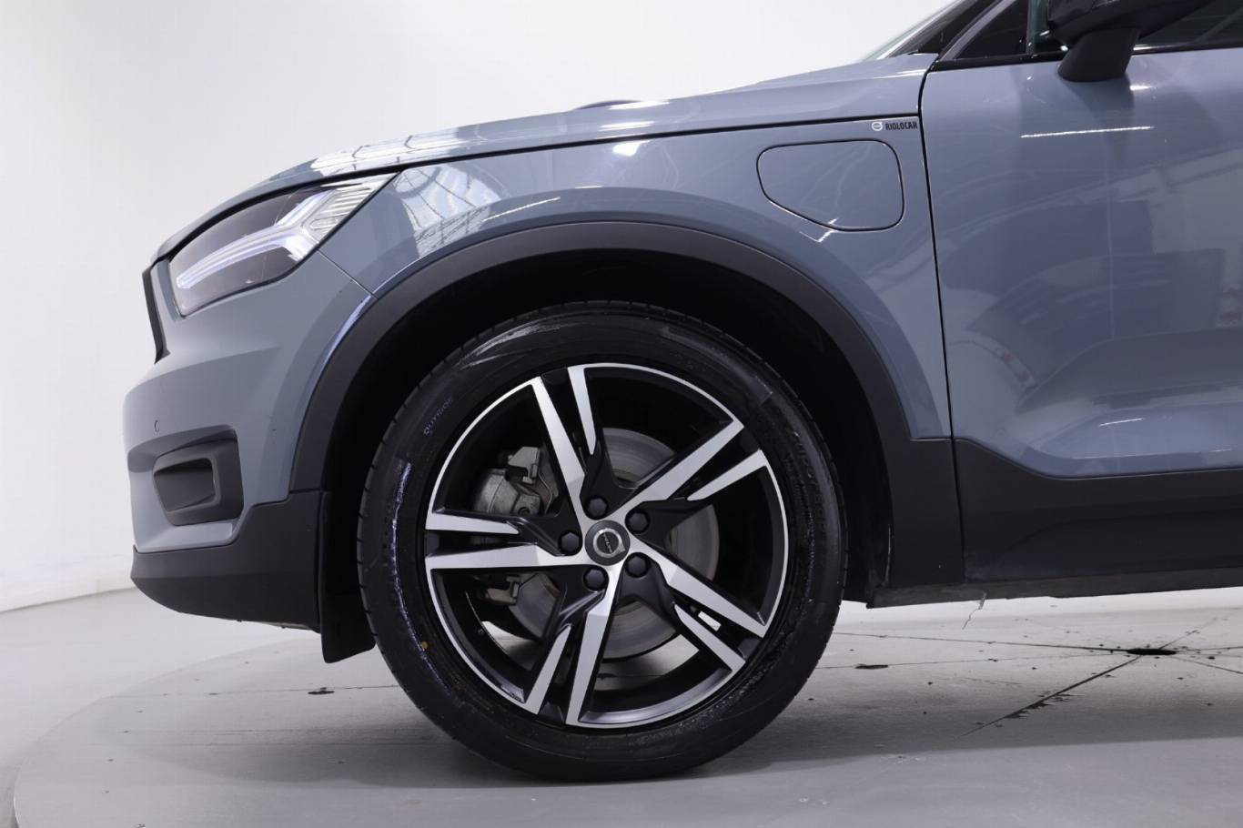 VOLVO XC40 17