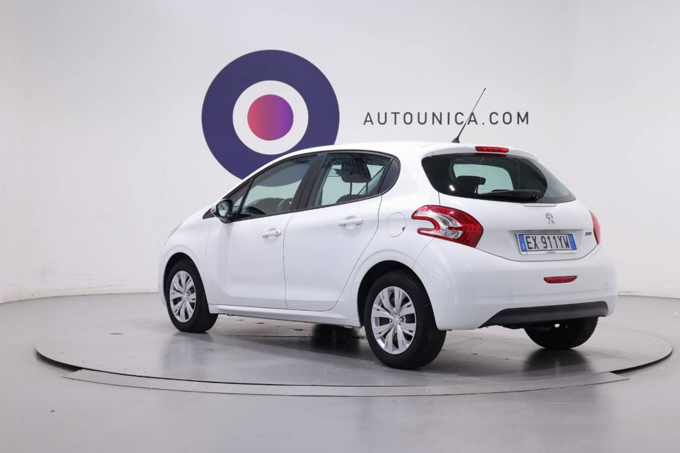 PEUGEOT 208 15