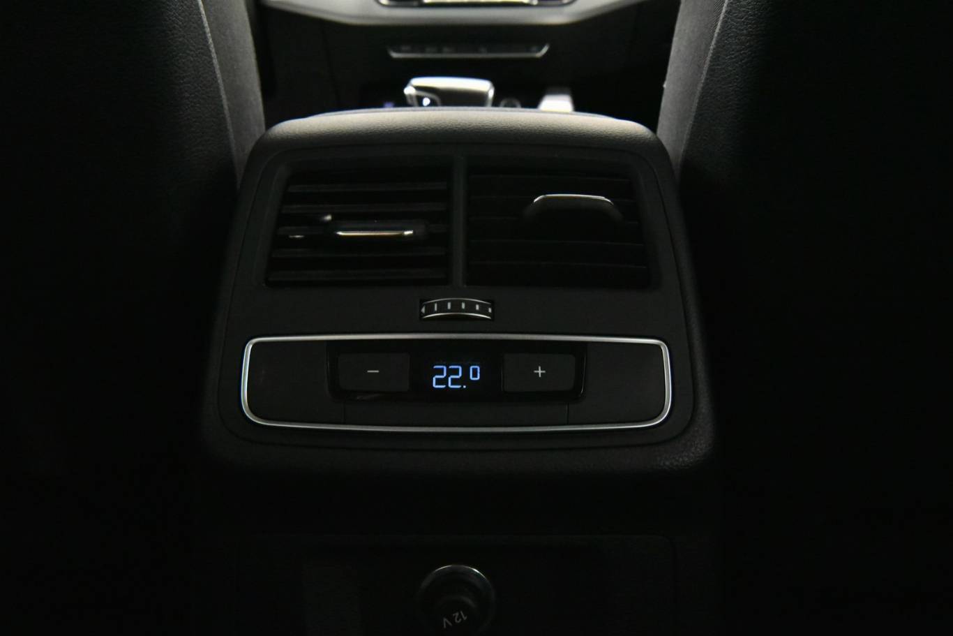 AUDI A4 8