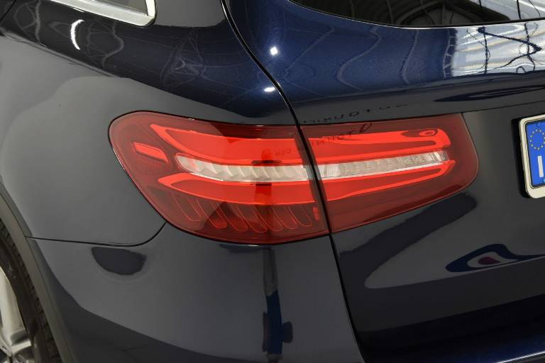 MERCEDES-BENZ GLC 220 53