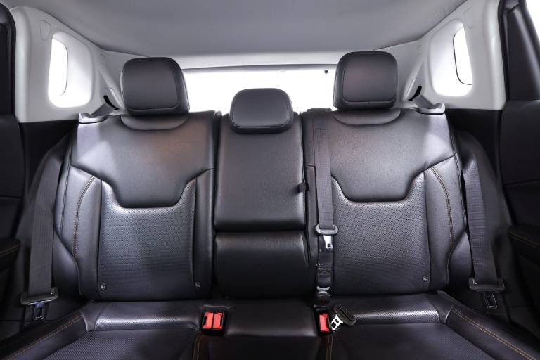 JEEP Compass 39