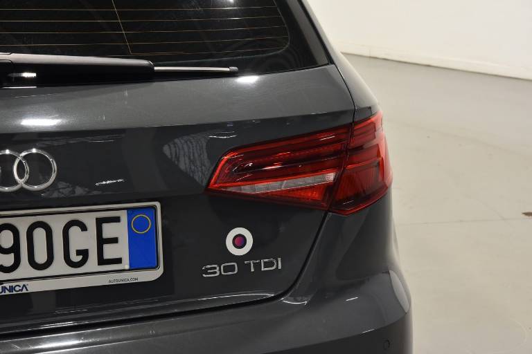 AUDI A3 18