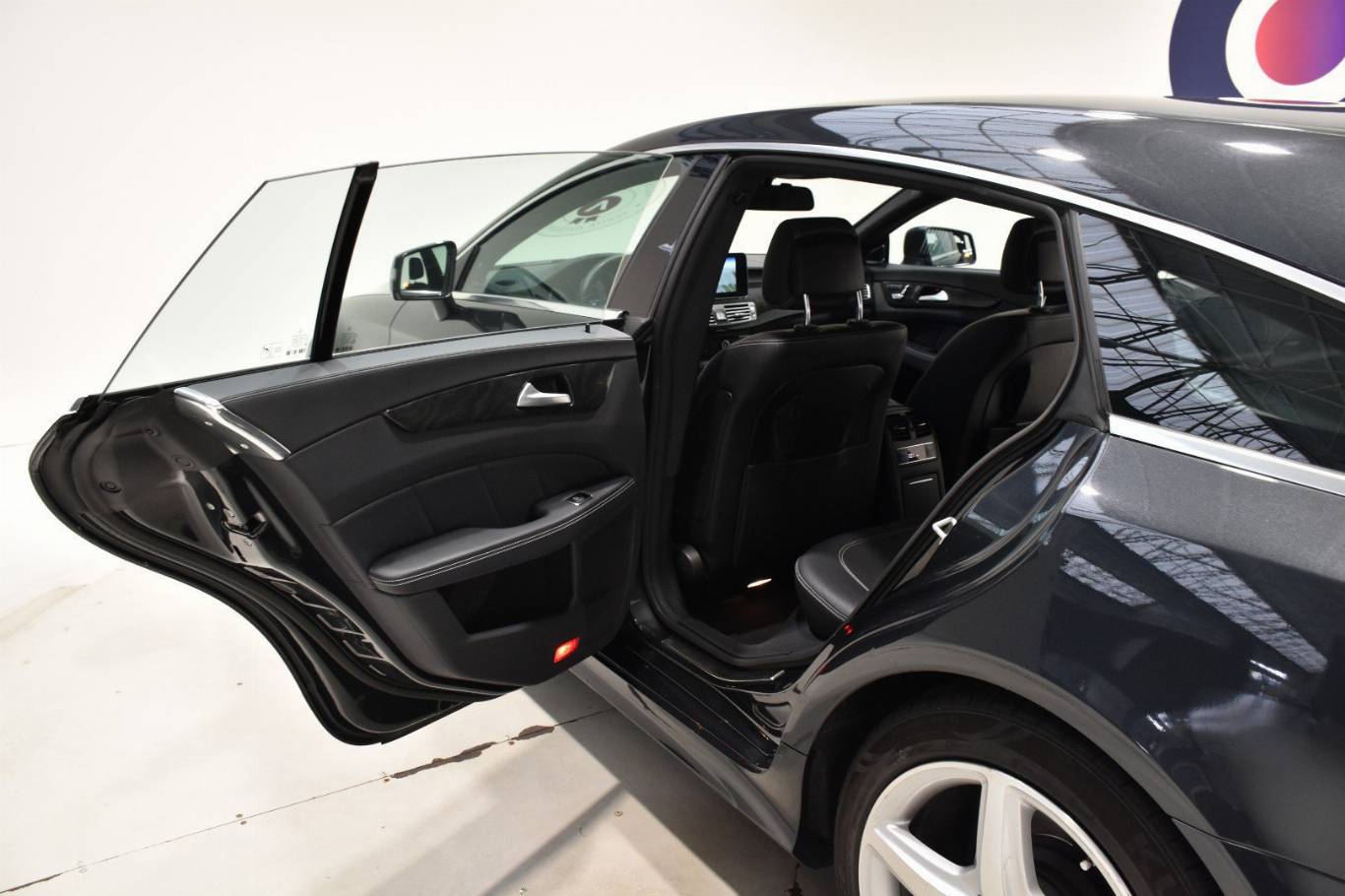 MERCEDES-BENZ CLS 250 46