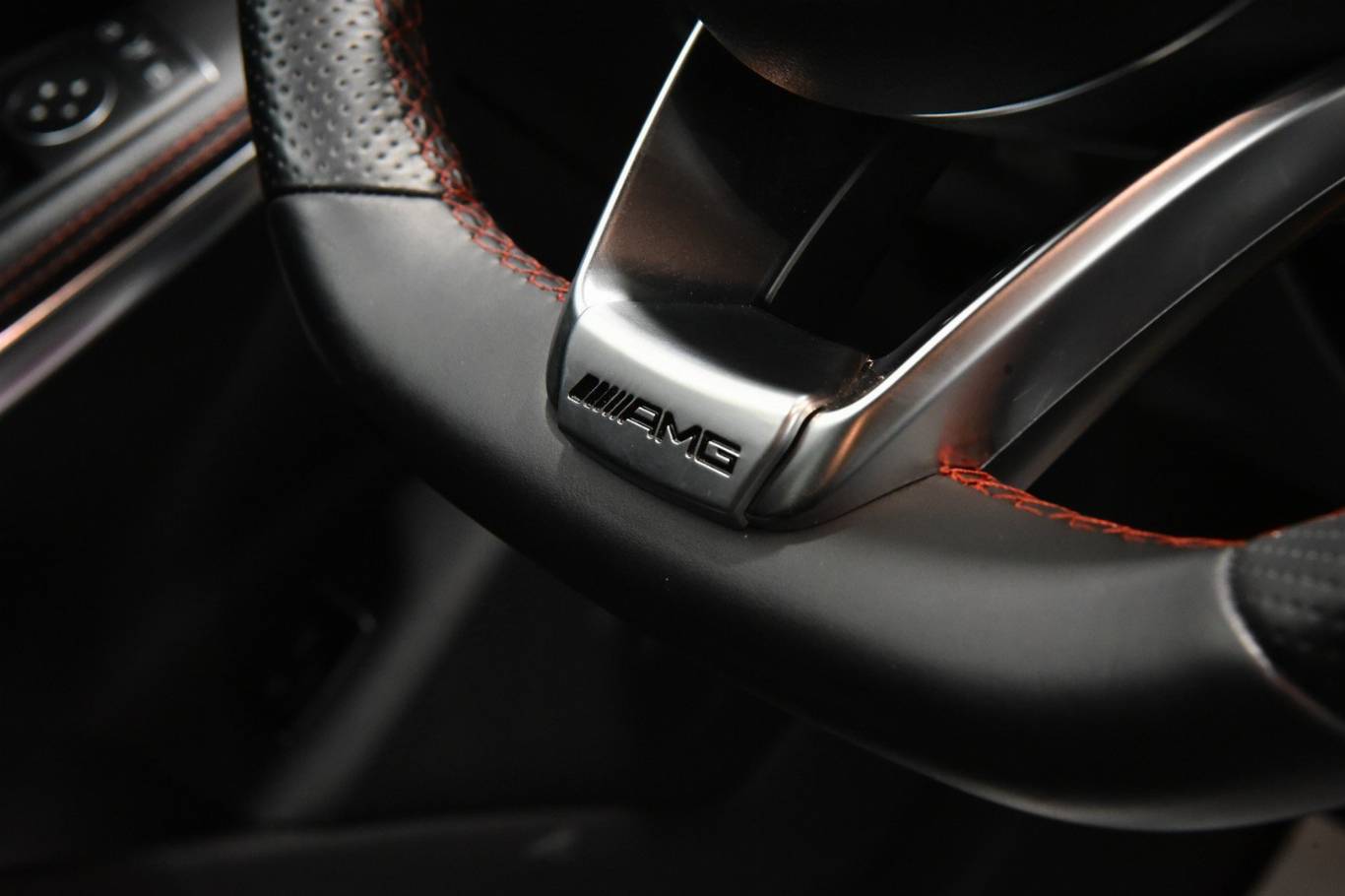 MERCEDES-BENZ CLA 180 23