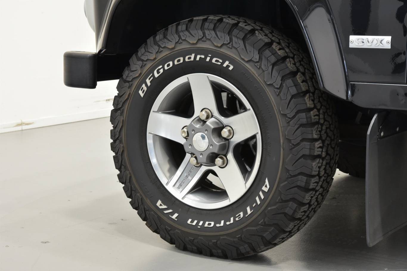 LAND ROVER Defender 7