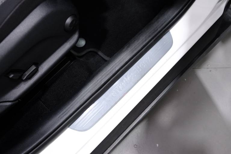 MERCEDES-BENZ GLC 200 72