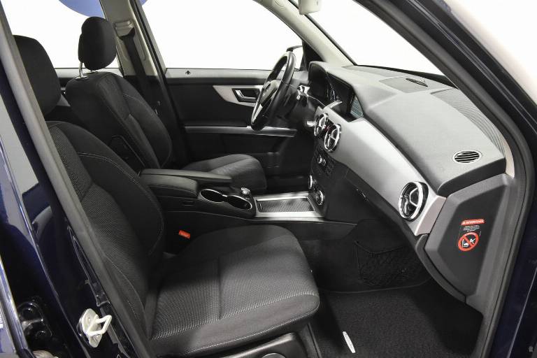 MERCEDES-BENZ GLK 220 21