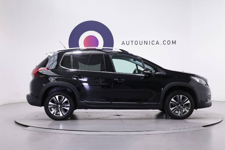 PEUGEOT 2008 4