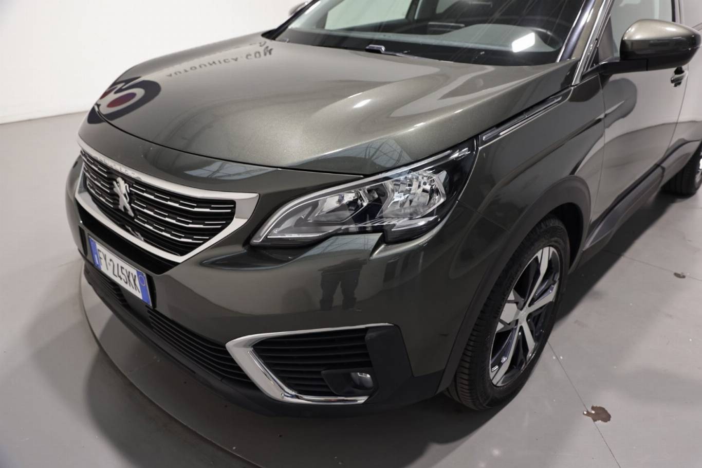 PEUGEOT 5008 40