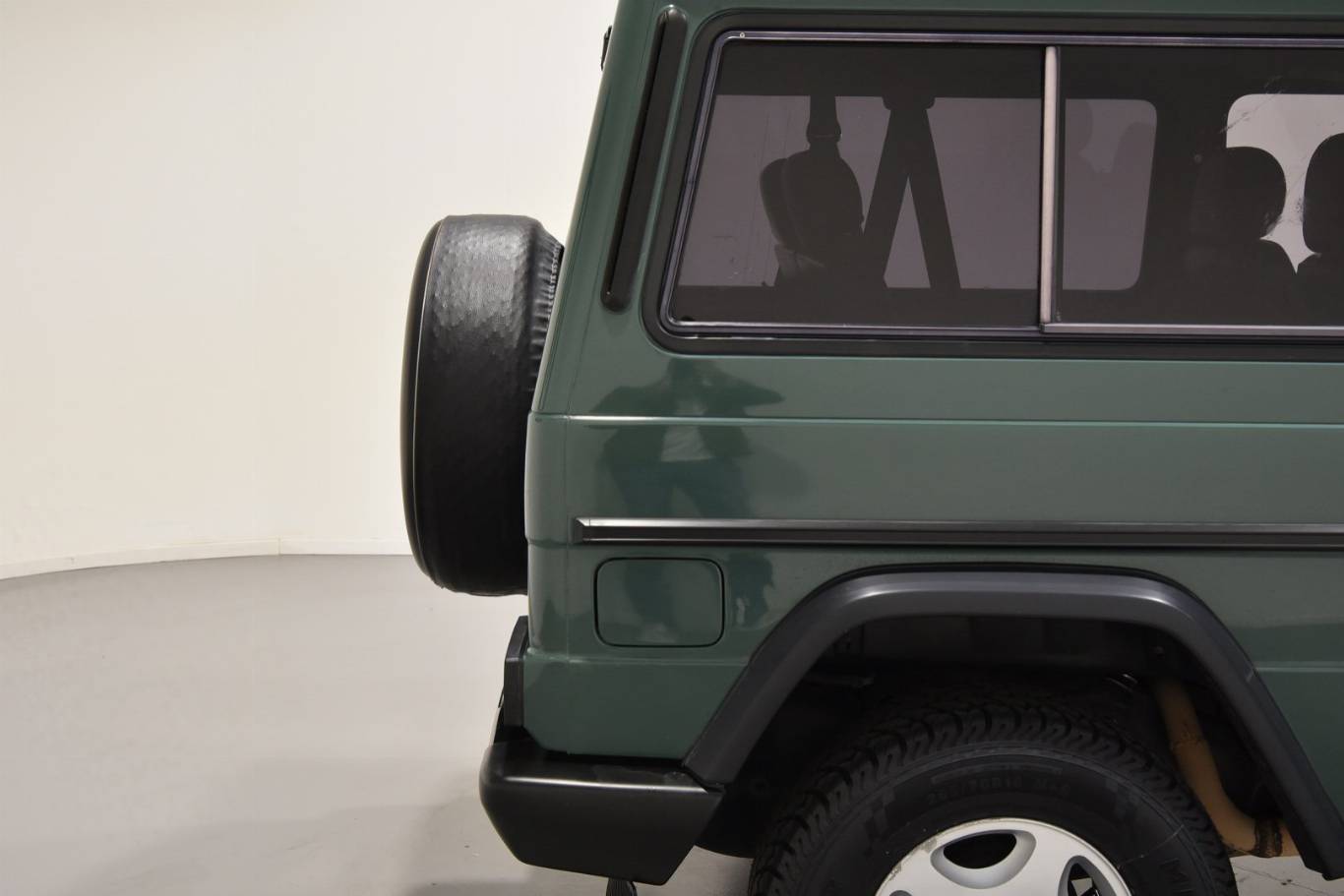 MERCEDES-BENZ G 320 56