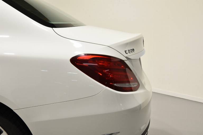 MERCEDES-BENZ C 220 39