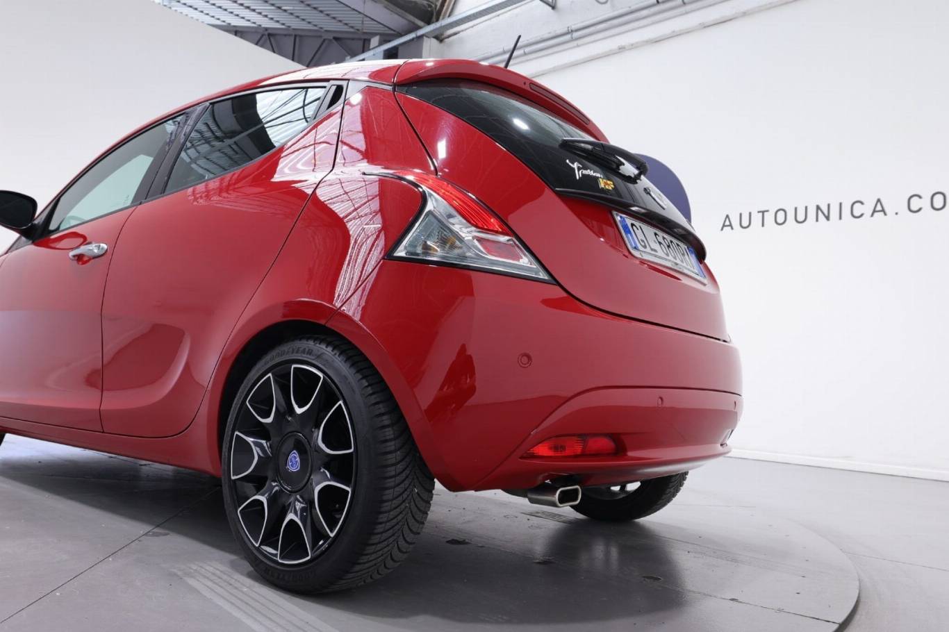 LANCIA Ypsilon 33