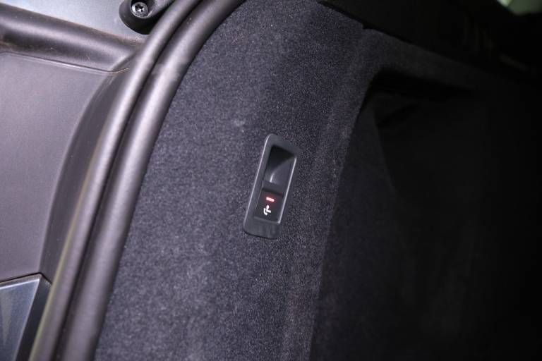 AUDI A4 66