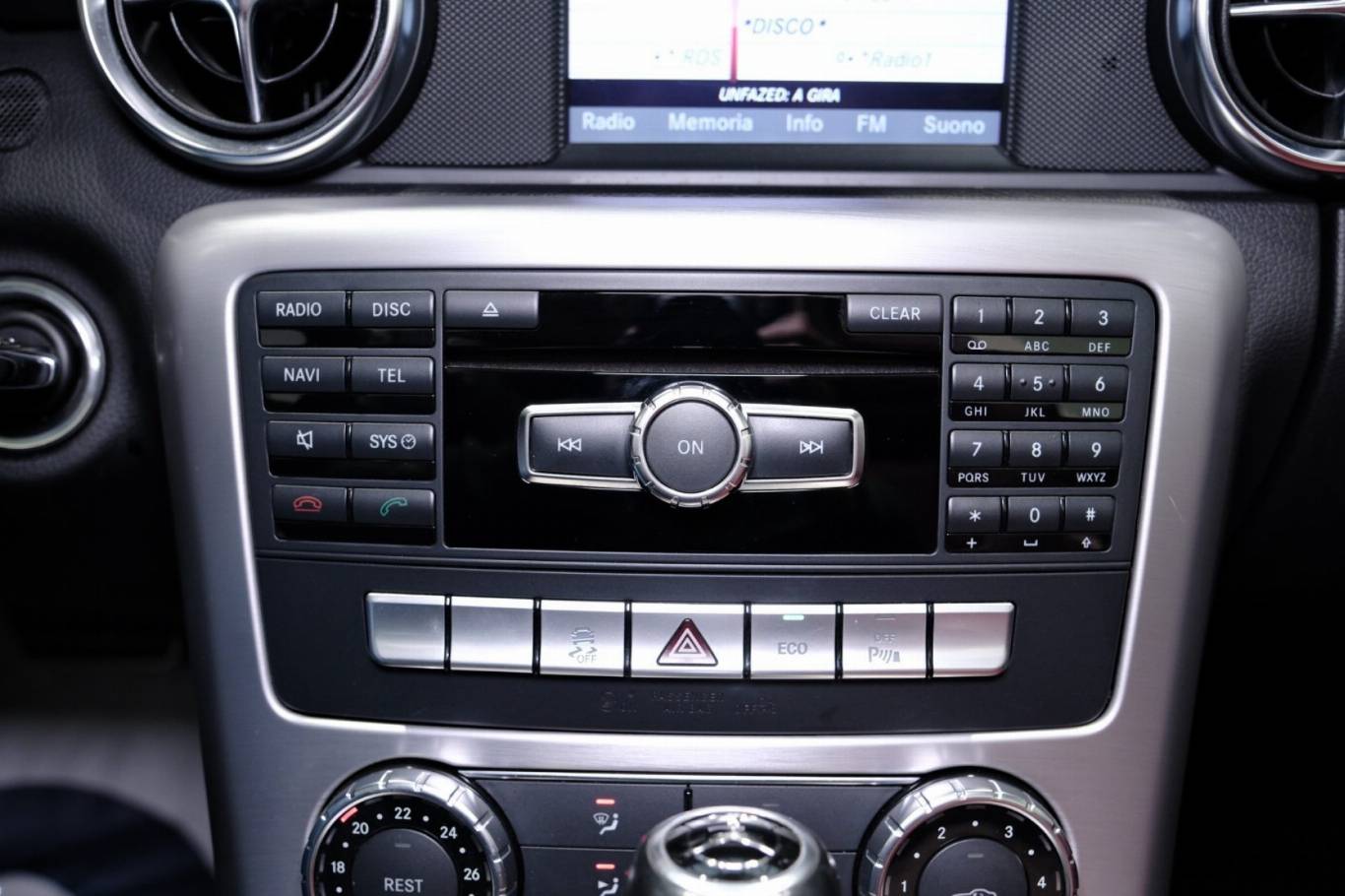 MERCEDES-BENZ SLK 200 27