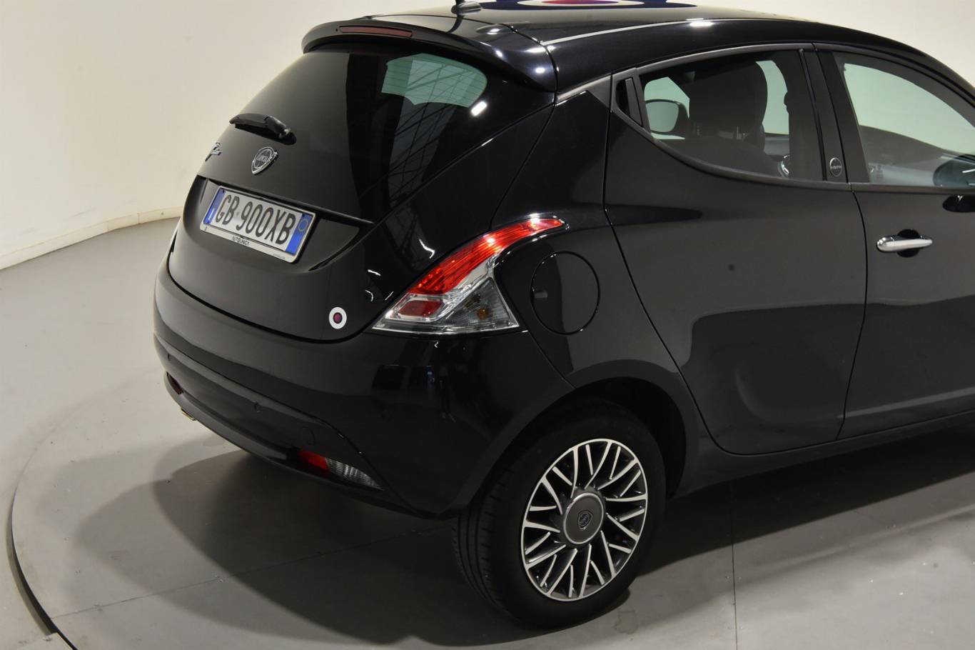 LANCIA Ypsilon 21