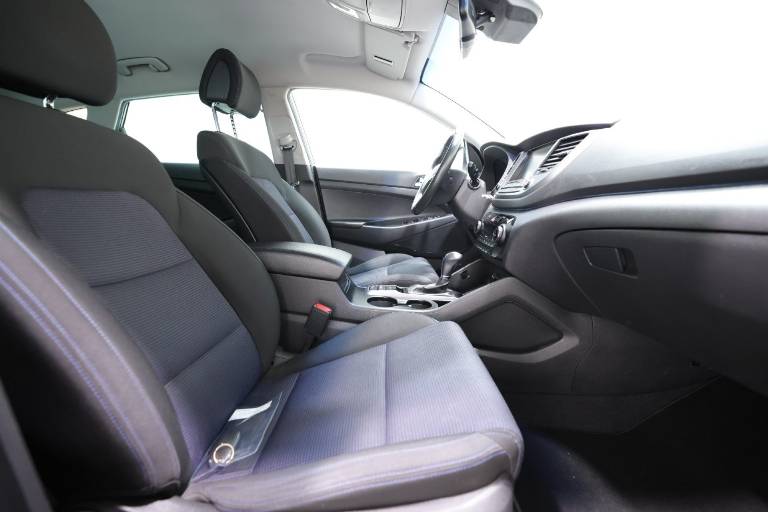 HYUNDAI Tucson 47