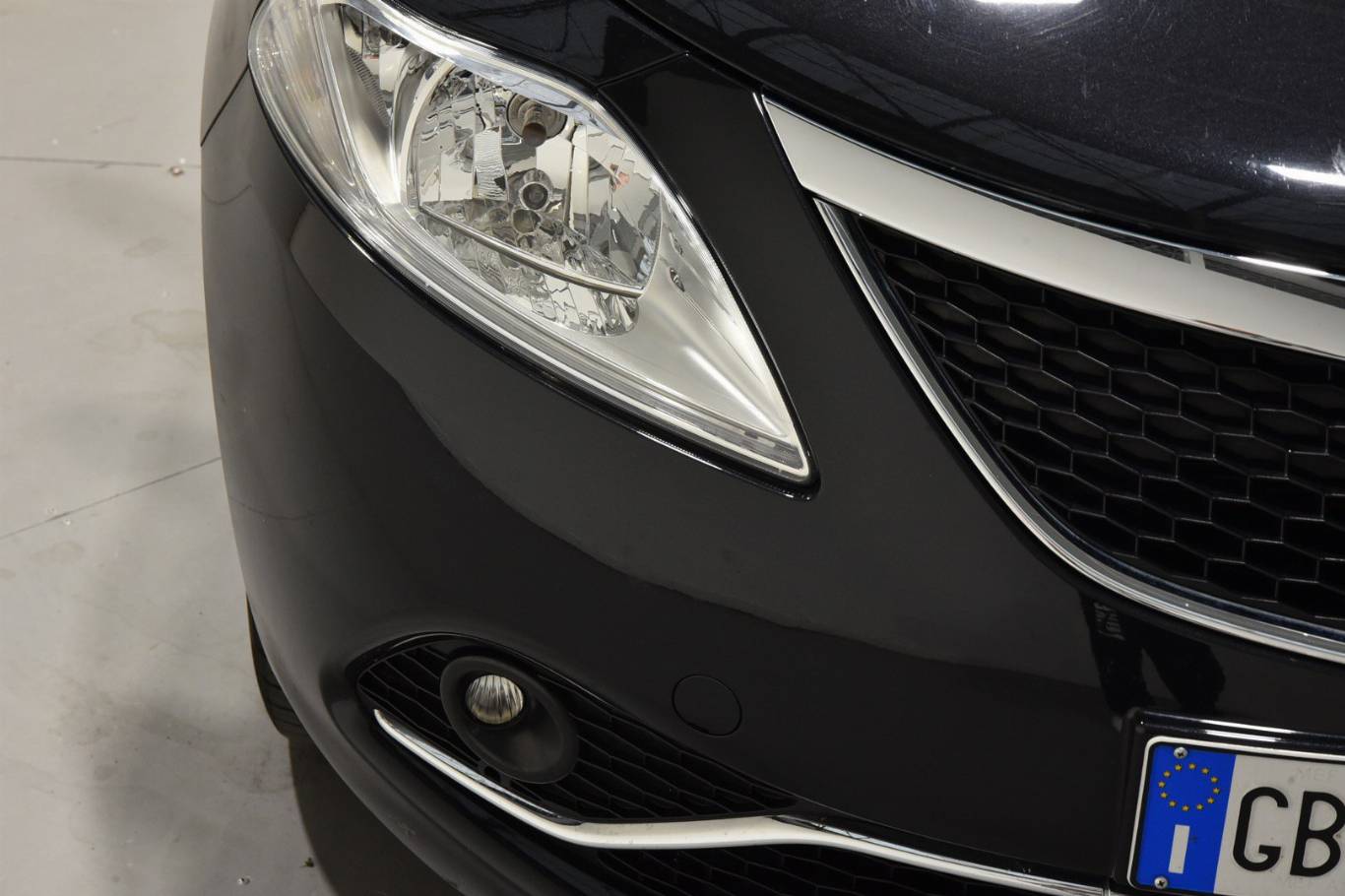 LANCIA Ypsilon 7