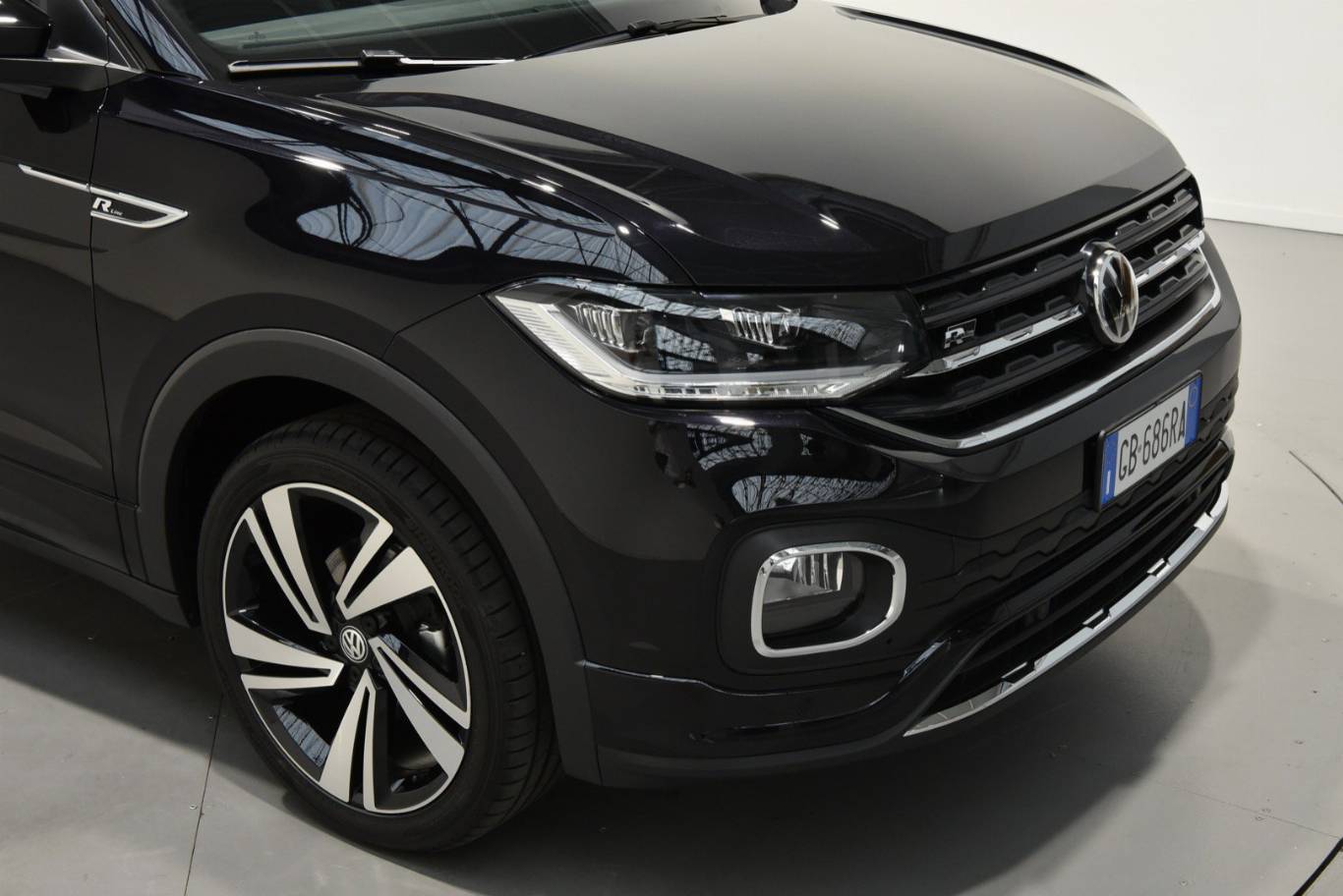 VOLKSWAGEN T-Cross 53