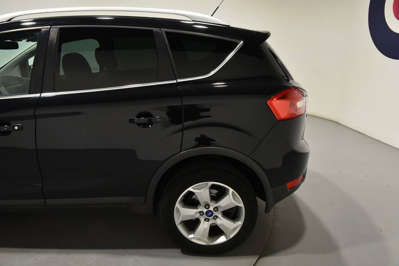 FORD Kuga 44