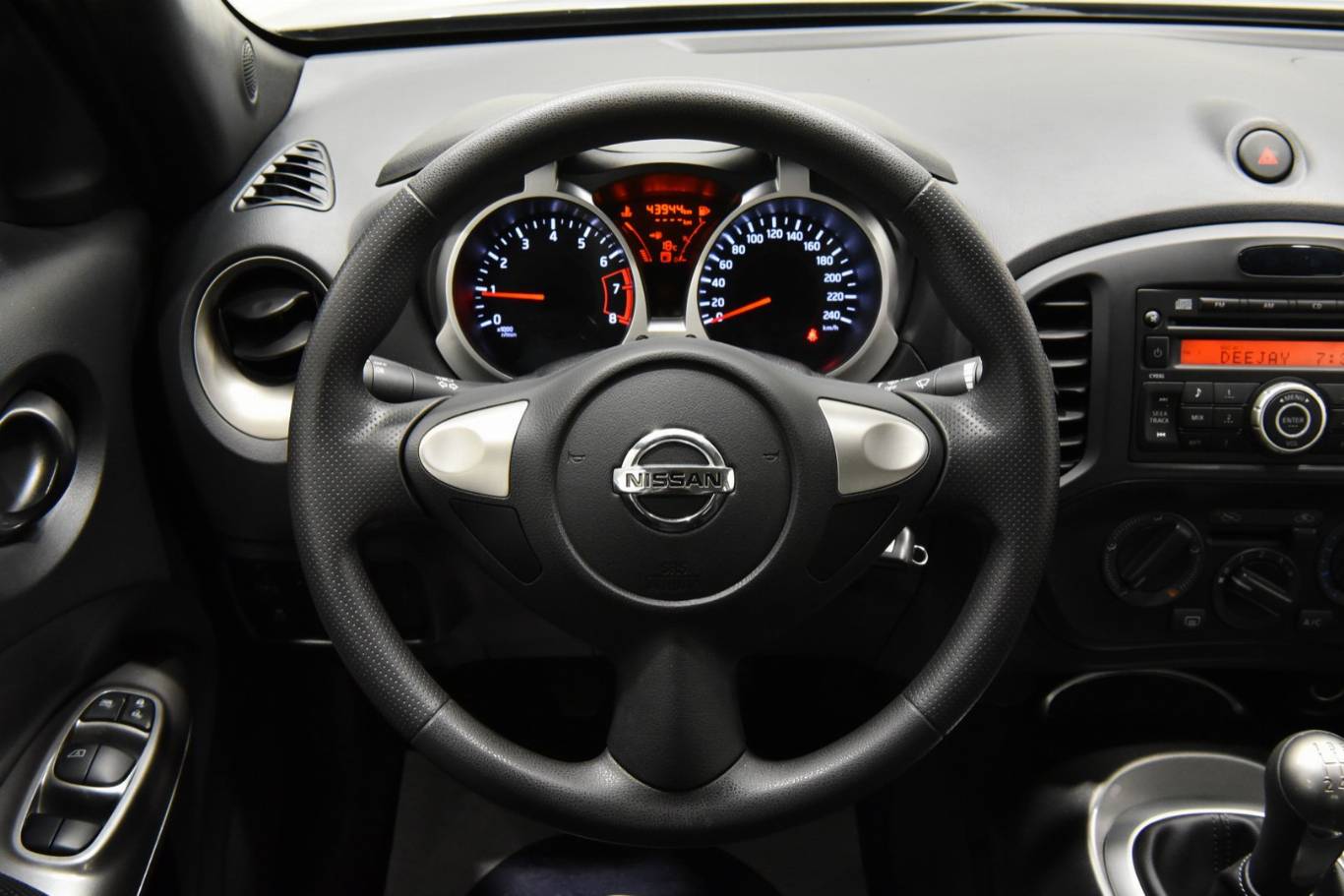 NISSAN Juke 22