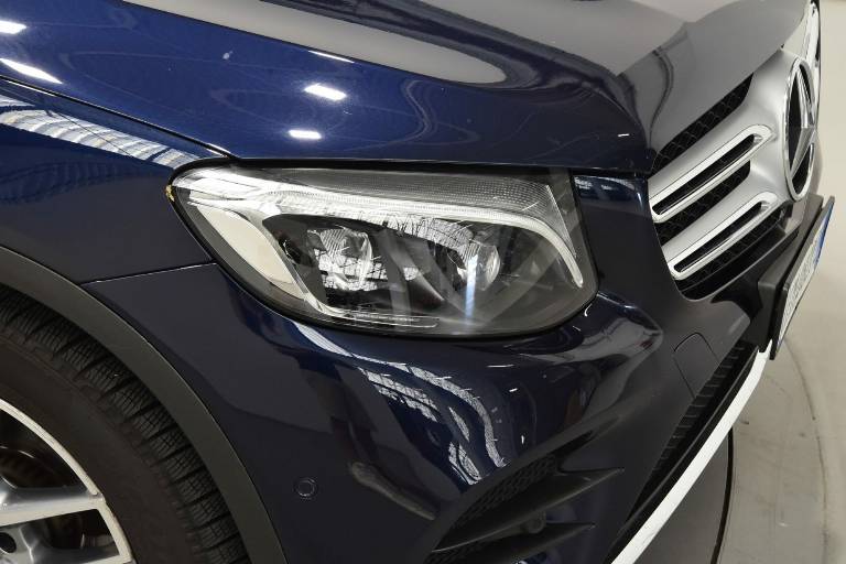 MERCEDES-BENZ GLC 220 59