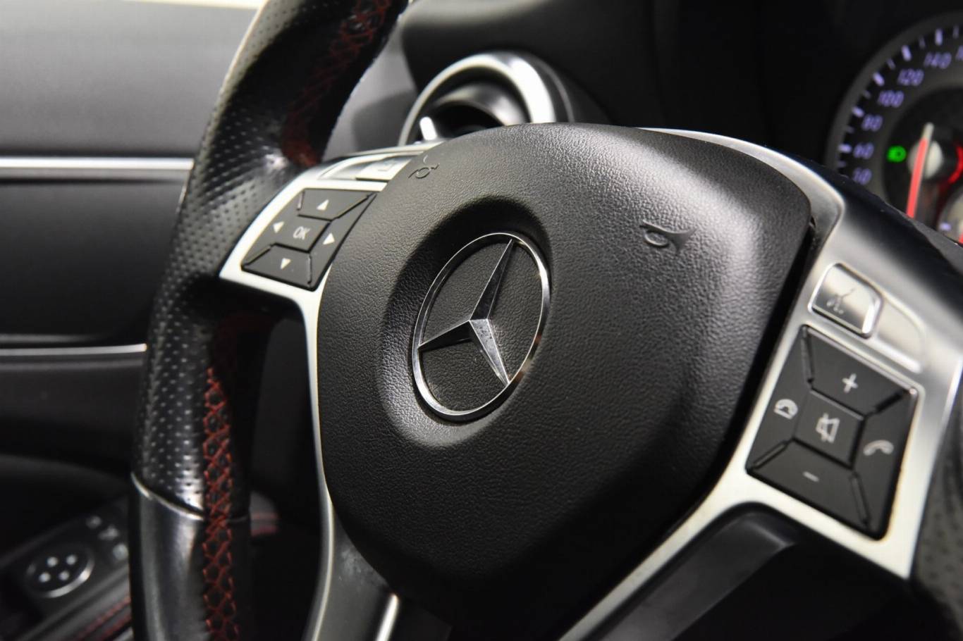 MERCEDES-BENZ A 180 17