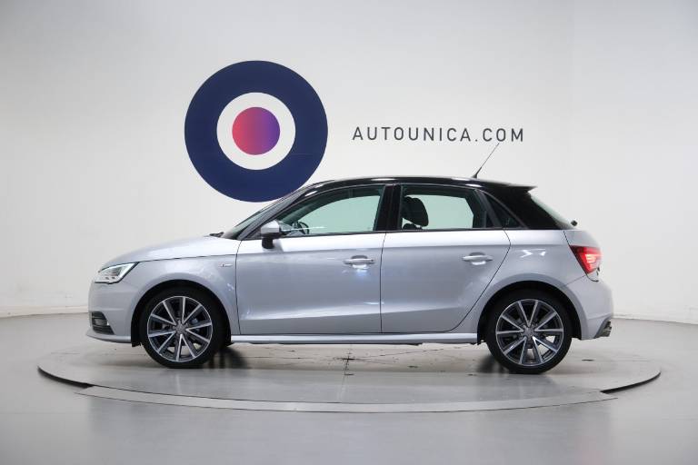 AUDI A1 18
