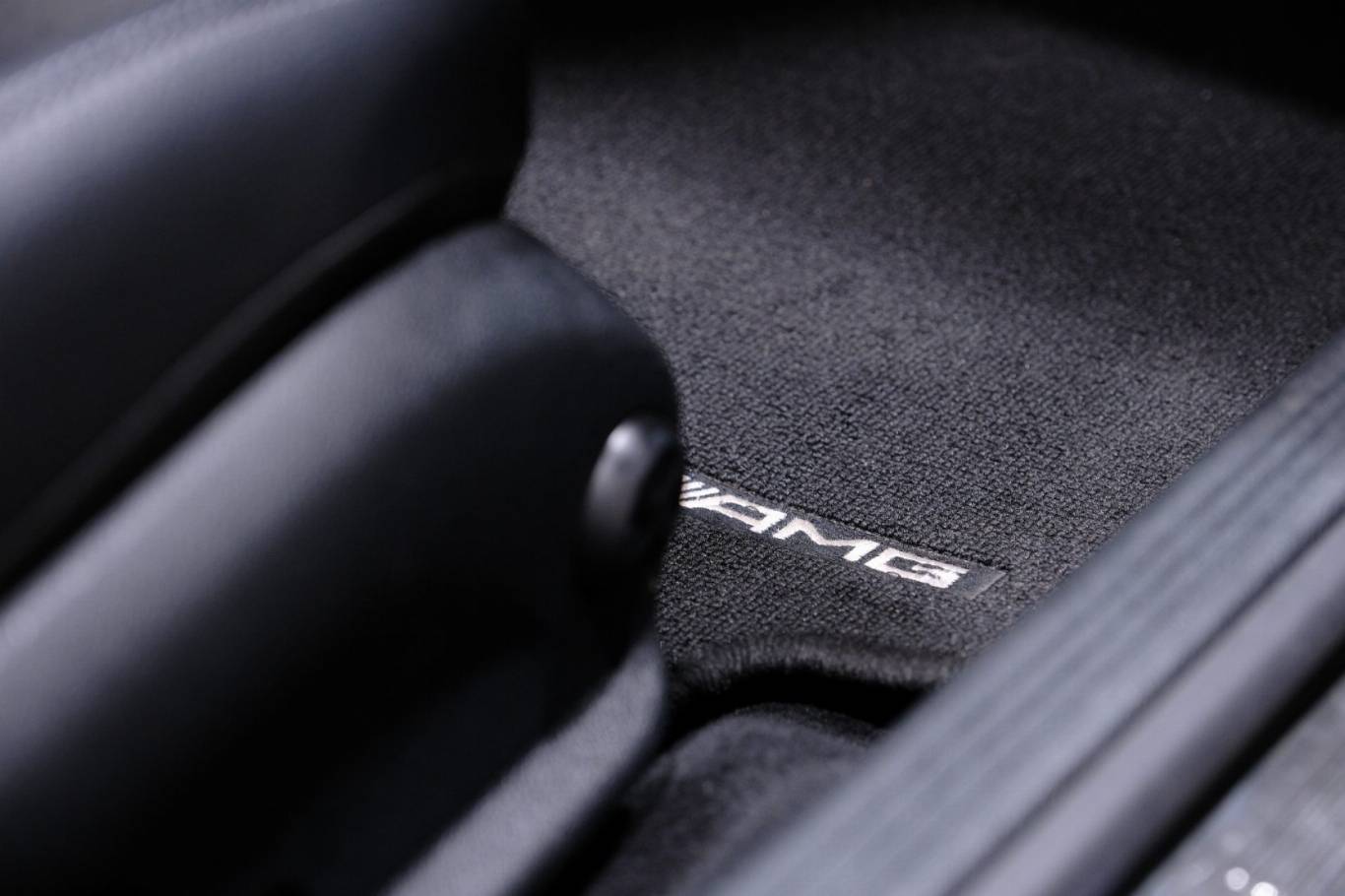 MERCEDES-BENZ C 220 64