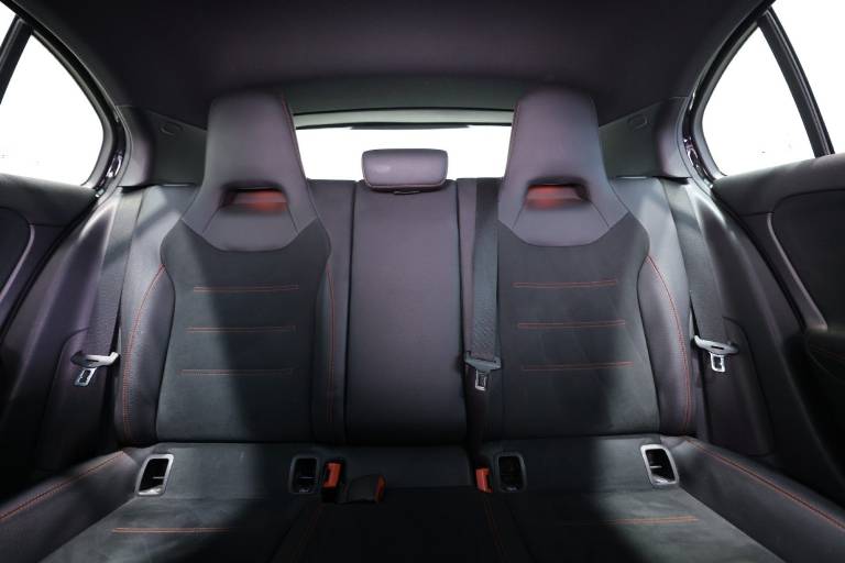 MERCEDES-BENZ Classe A 39