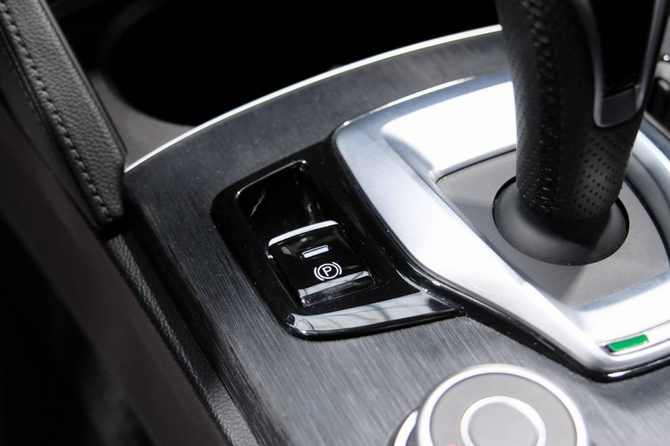 ALFA ROMEO Stelvio 26