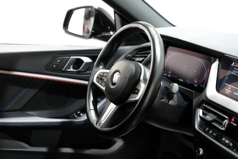 BMW 220 64