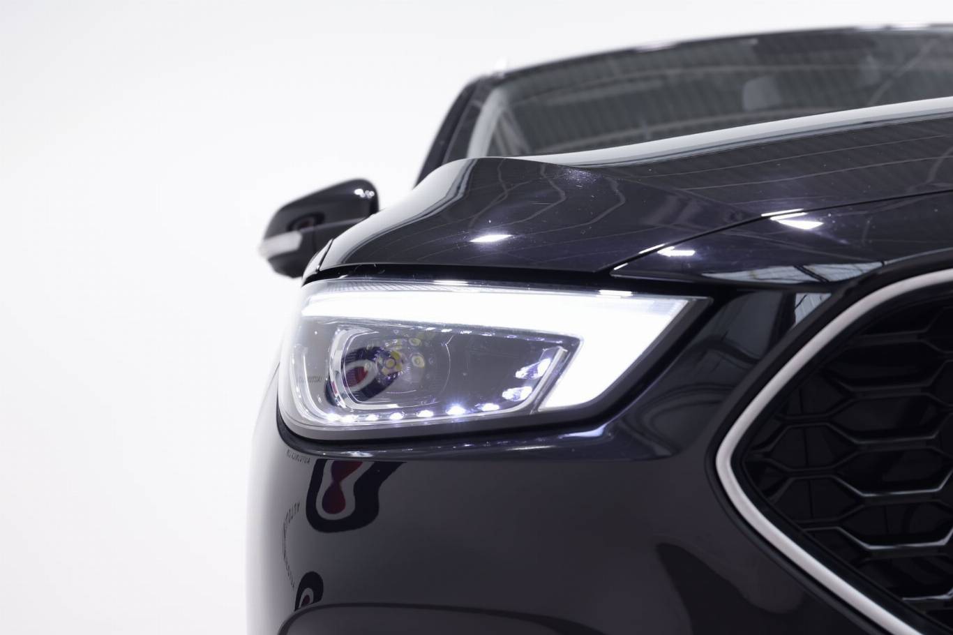 MG ZS 16