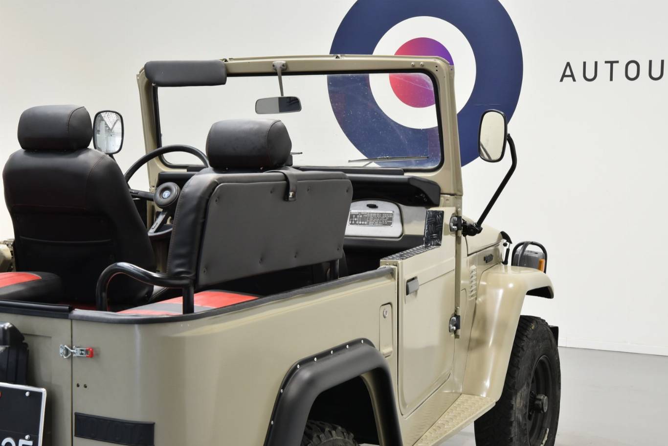 TOYOTA Land Cruiser 43