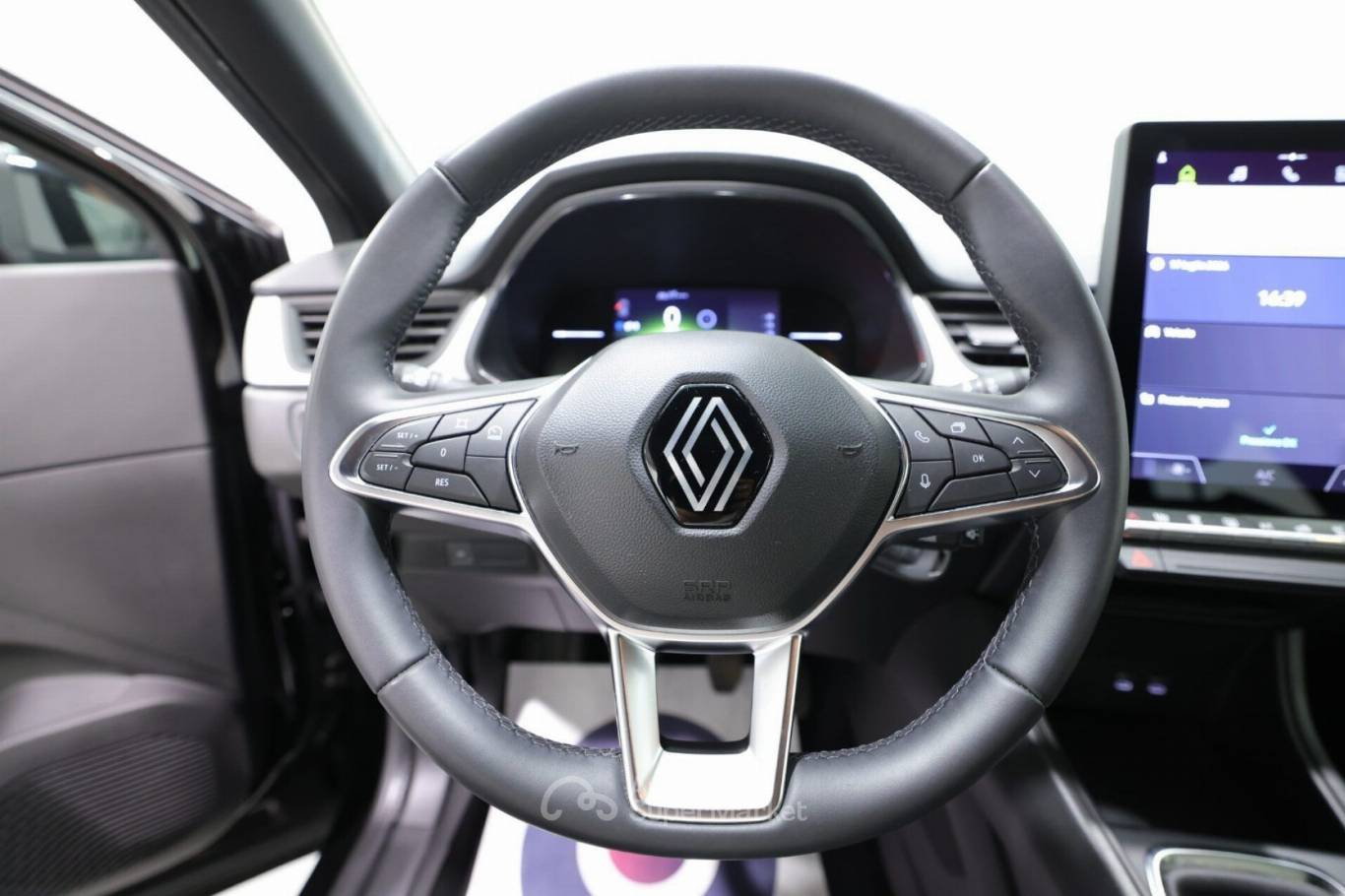 RENAULT Captur 7