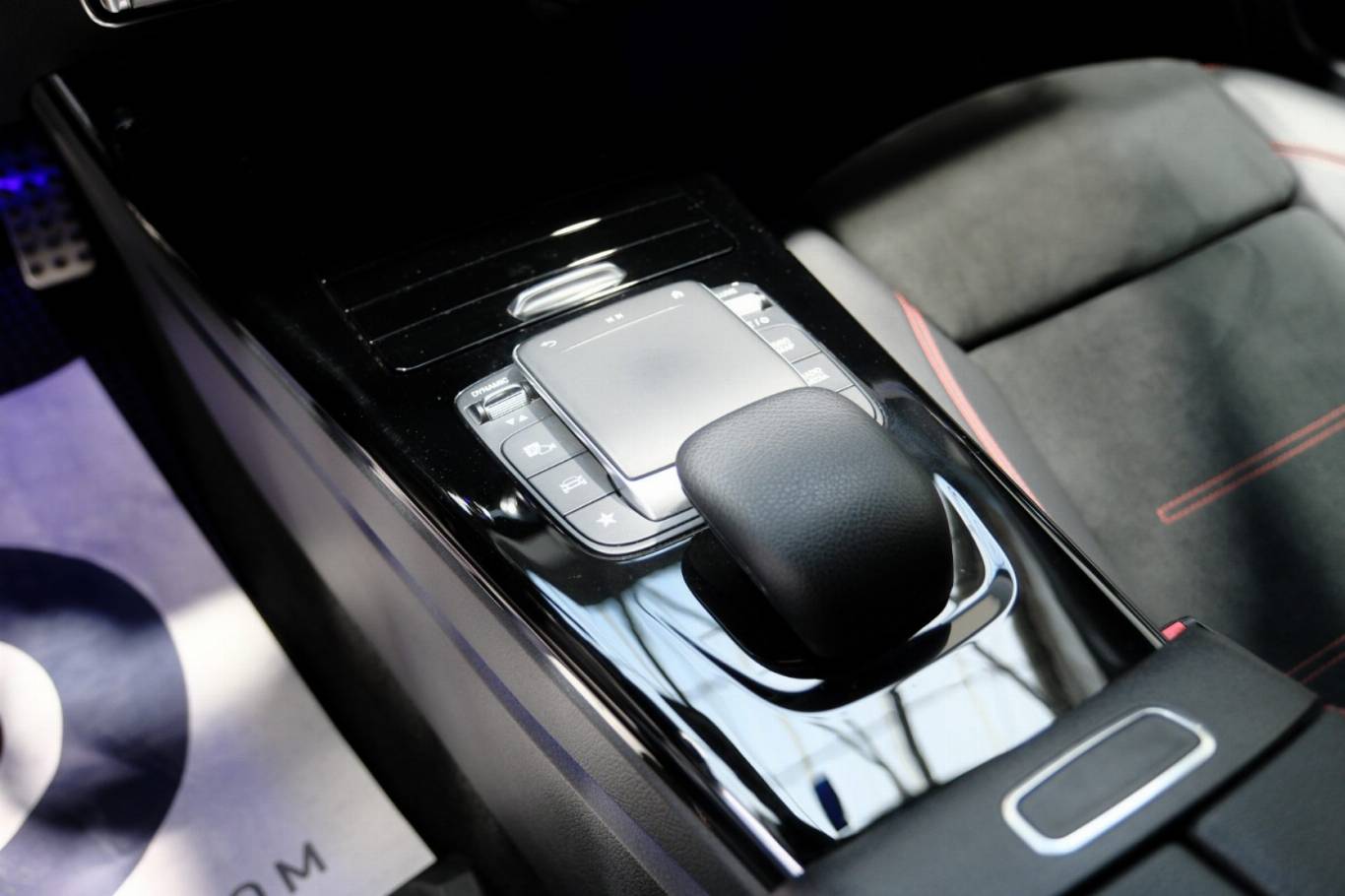 MERCEDES-BENZ A 200 35