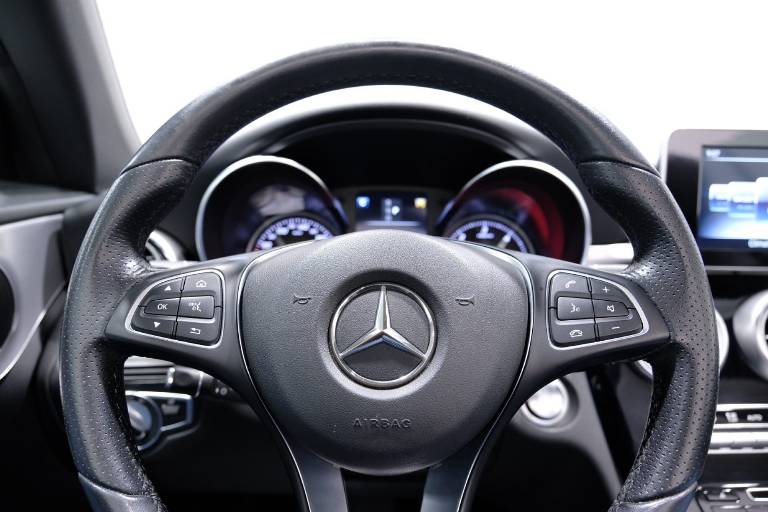 MERCEDES-BENZ C 220 7
