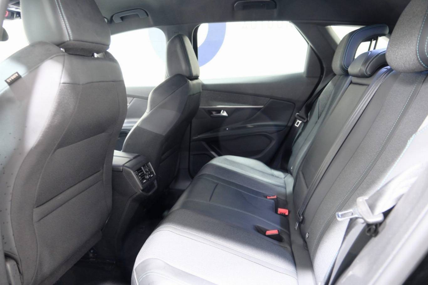 PEUGEOT 3008 40