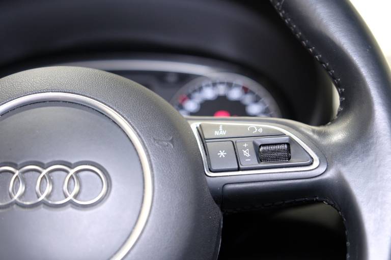 AUDI A1 21