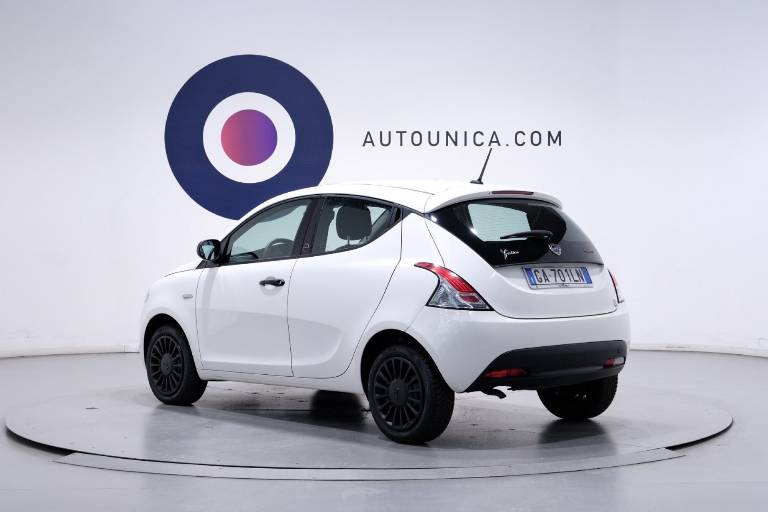 LANCIA Ypsilon 17