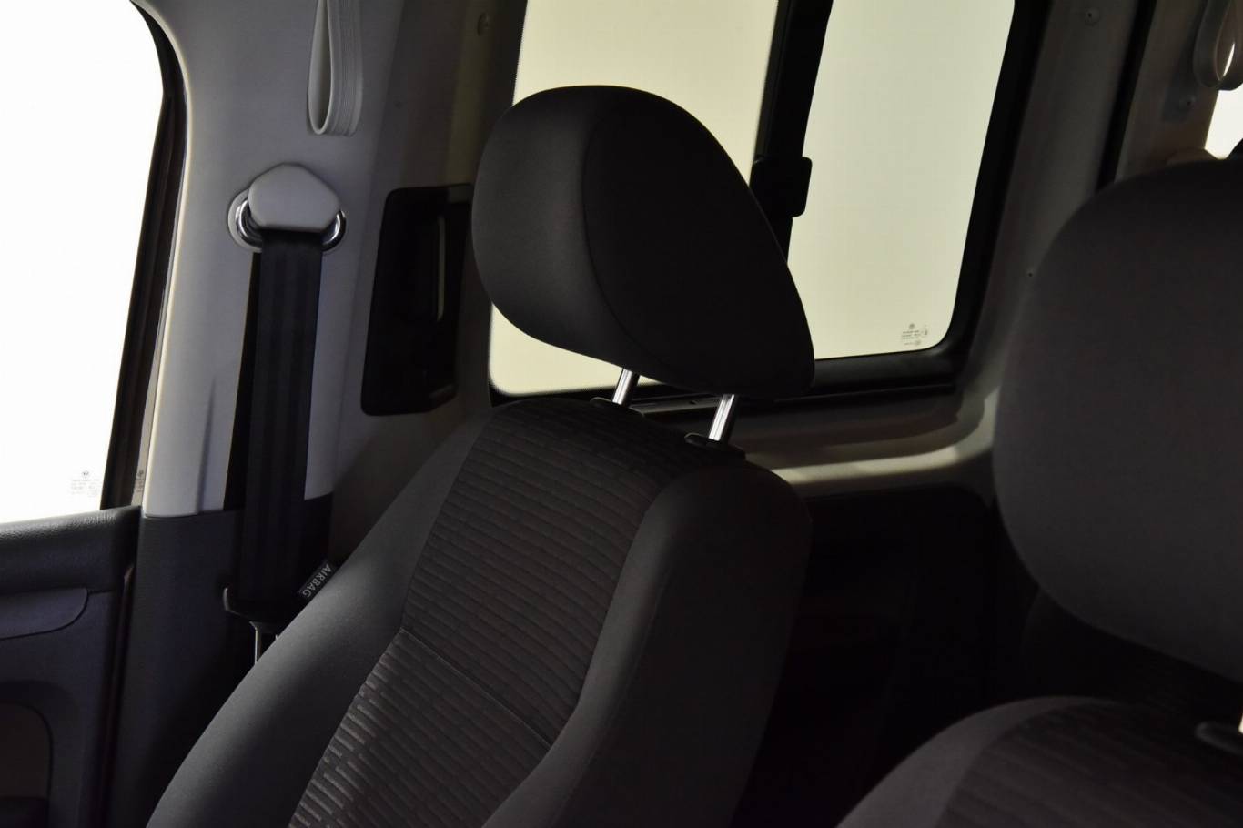 VOLKSWAGEN Caddy 4